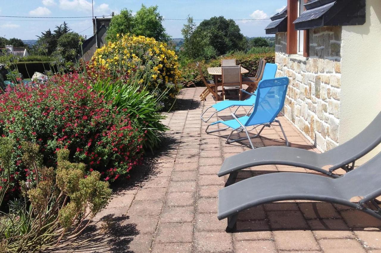 Nice Holiday Home With Beautiful Garden, Paimpol Exteriér fotografie