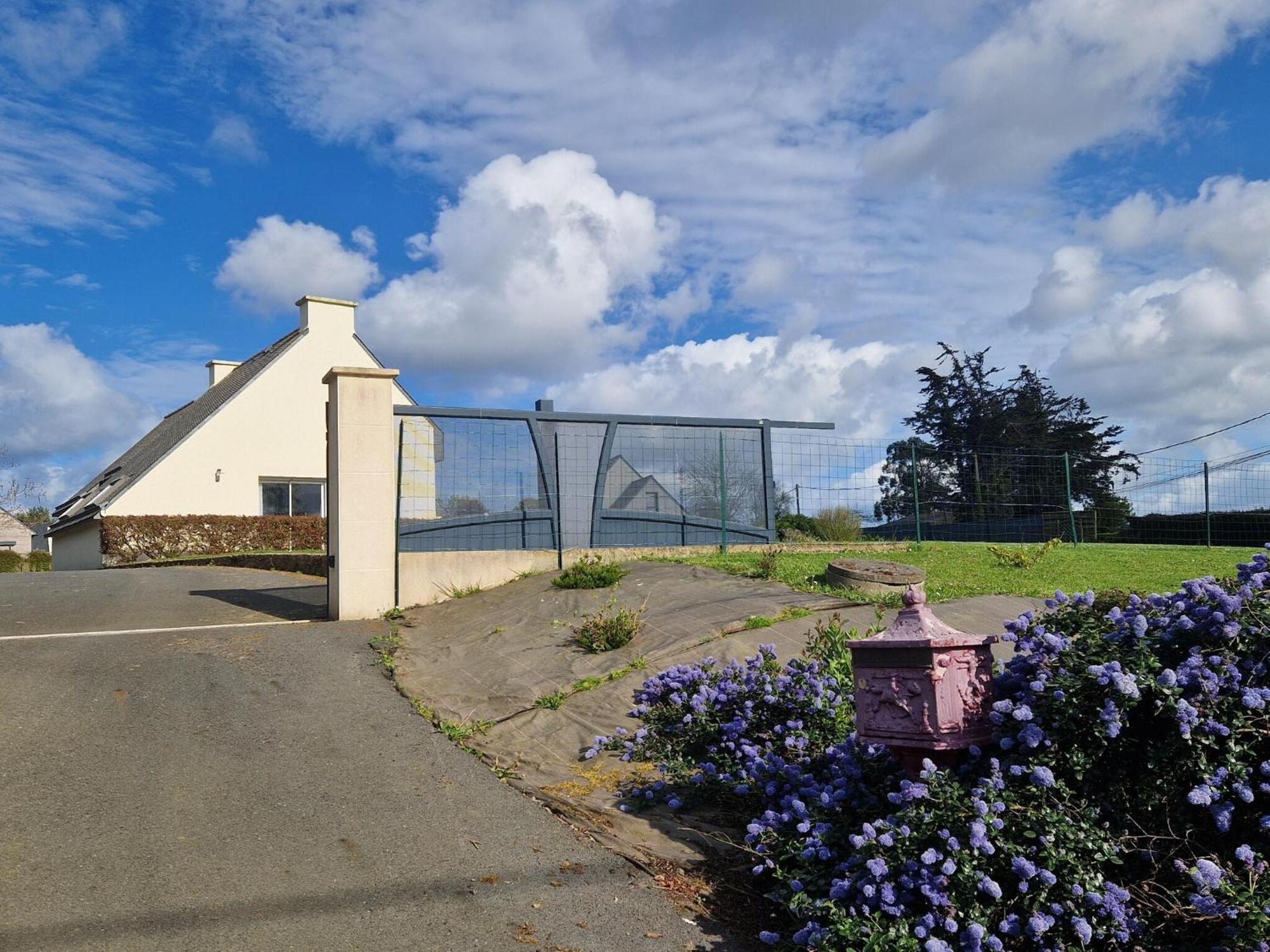 Nice Holiday Home With Beautiful Garden, Paimpol Exteriér fotografie